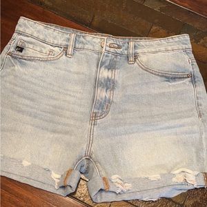 Kancan Jean shorts size 9/28 NWOT